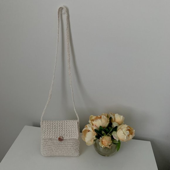 Crochet Small Messenger Bag - Picture 4 of 16